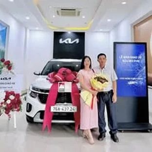 Hoạt động tư vấn và giao xe Kia tại Quảng Ngãi 1
