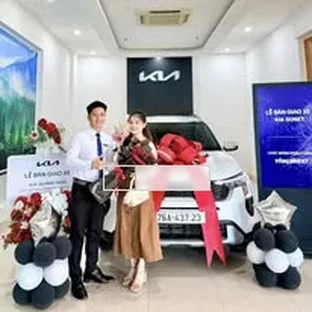 Hoạt động tư vấn và giao xe Kia tại Quảng Ngãi 3